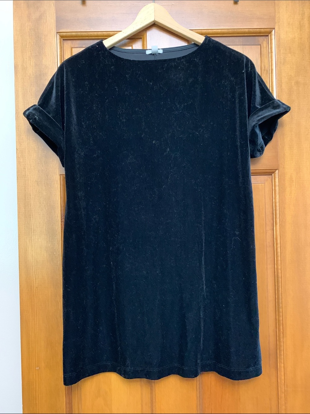 Ecote Velvet Top